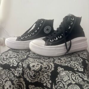 🔥🖤Converse Women's Black and White High-Top Platform Sneakers